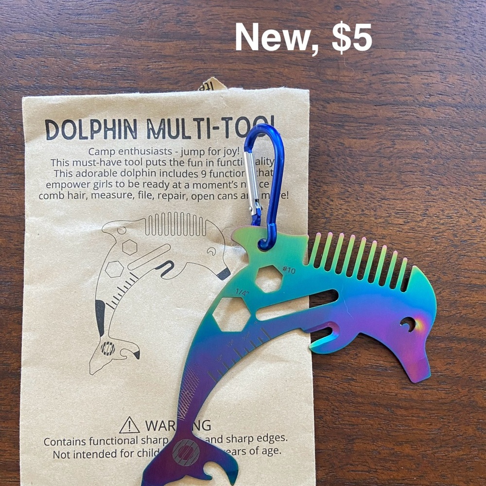 Girl Scout Dolphin multi-tool